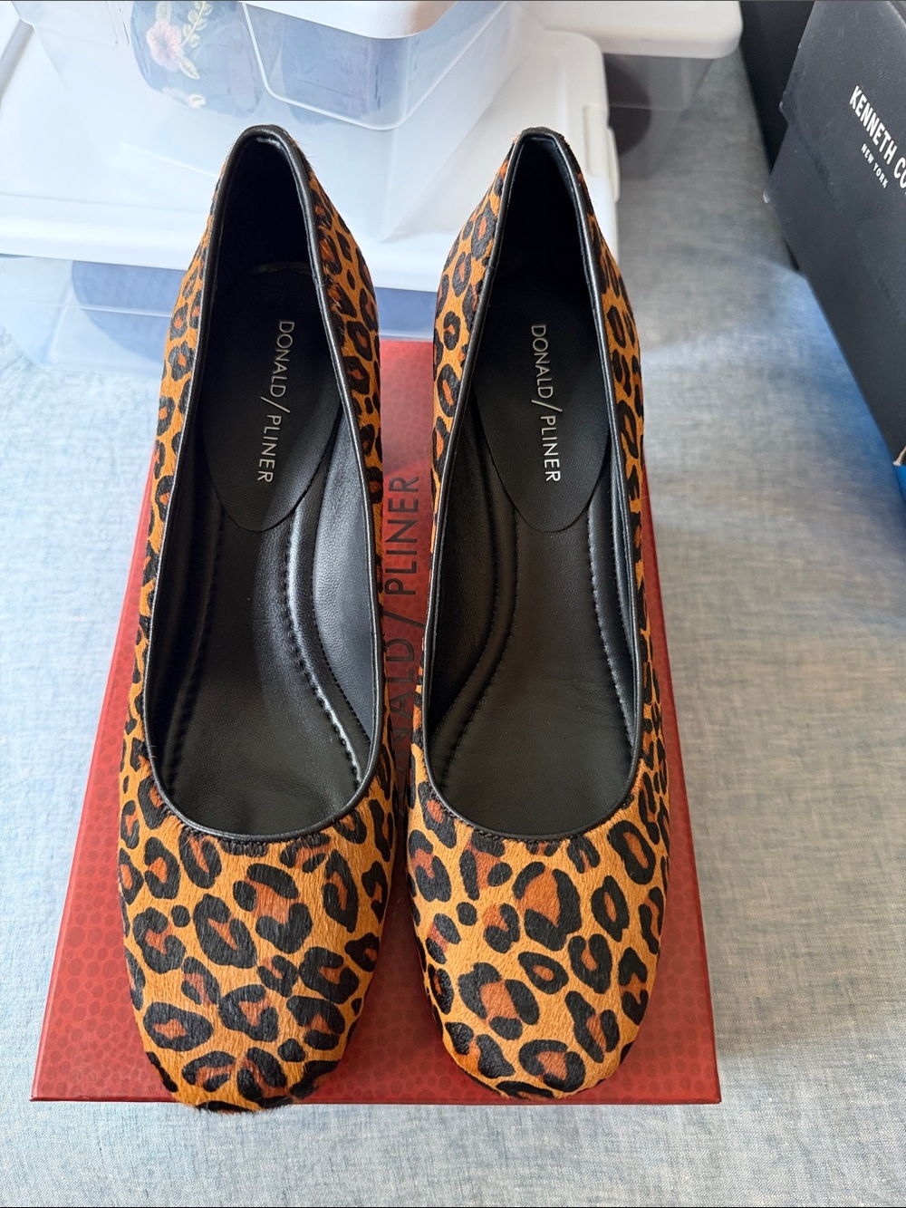 Donald J. Pliner Leopard Print Women's Pumps - Brown/Black